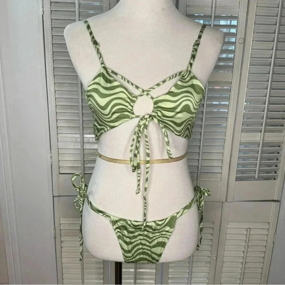 Upcycled Bra and panty bikini set with coverup skirt - Picture 2 of 5